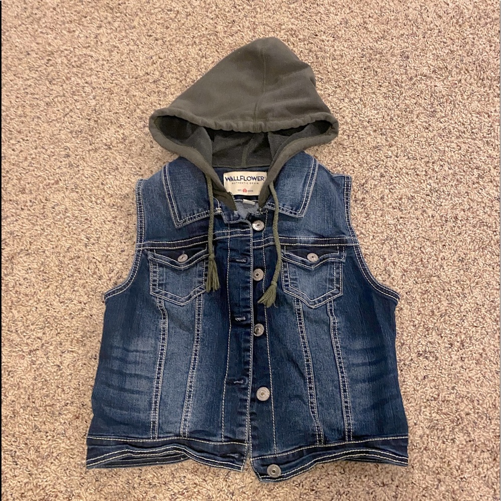 Jean Vest